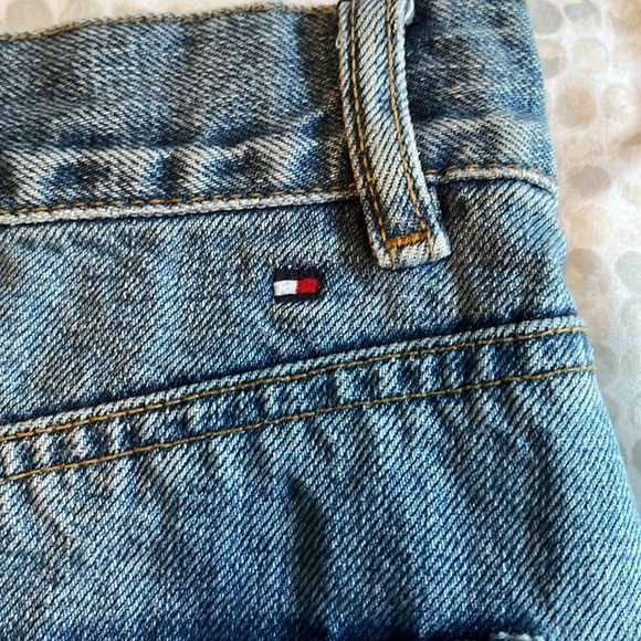 Tommy Hilfiger mini jean skirt size 4 - Picture 4 of 4